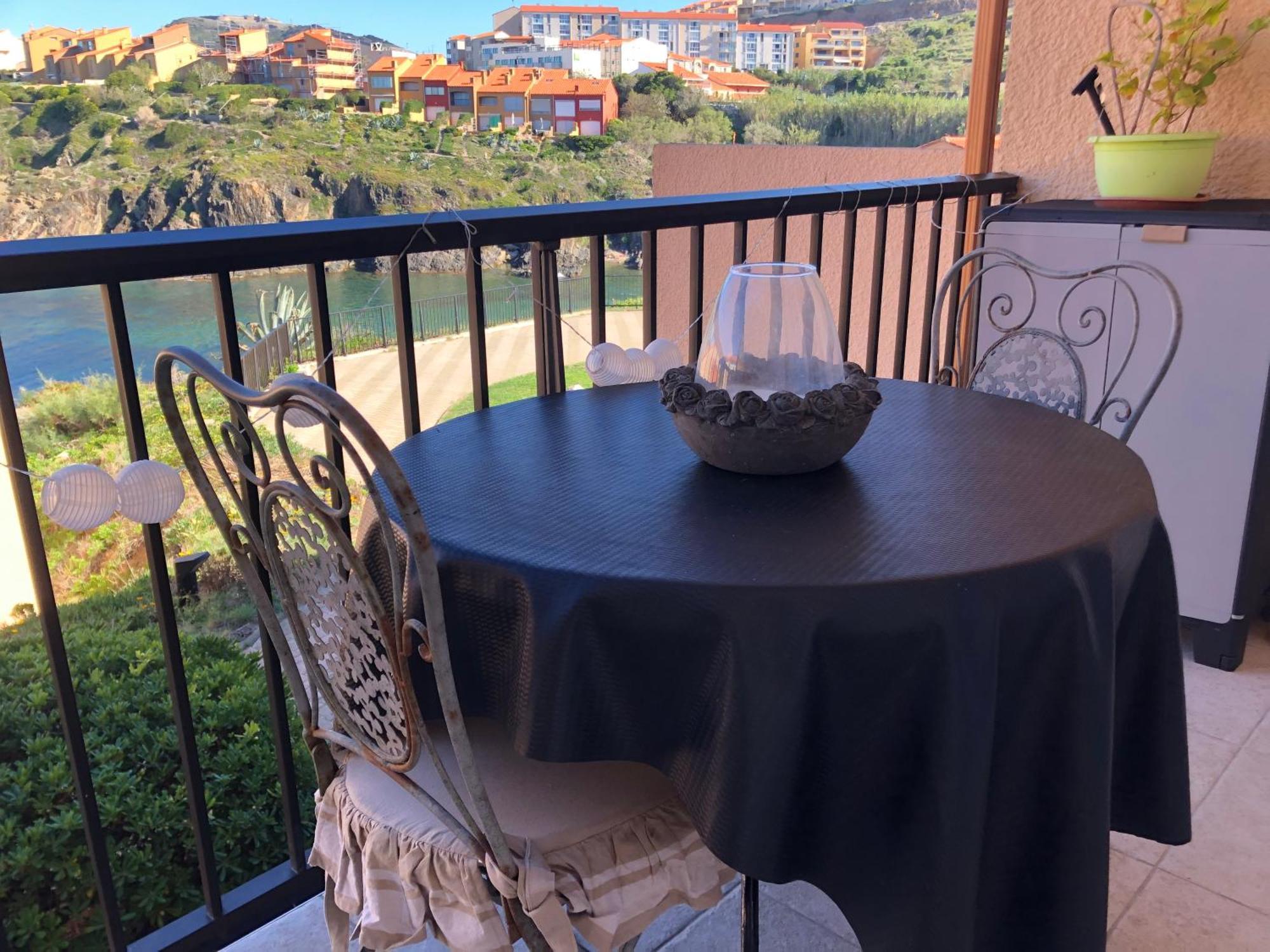 Appartement Vue Mer Les Pieds Dans L'Eau Collioure Exterior photo
